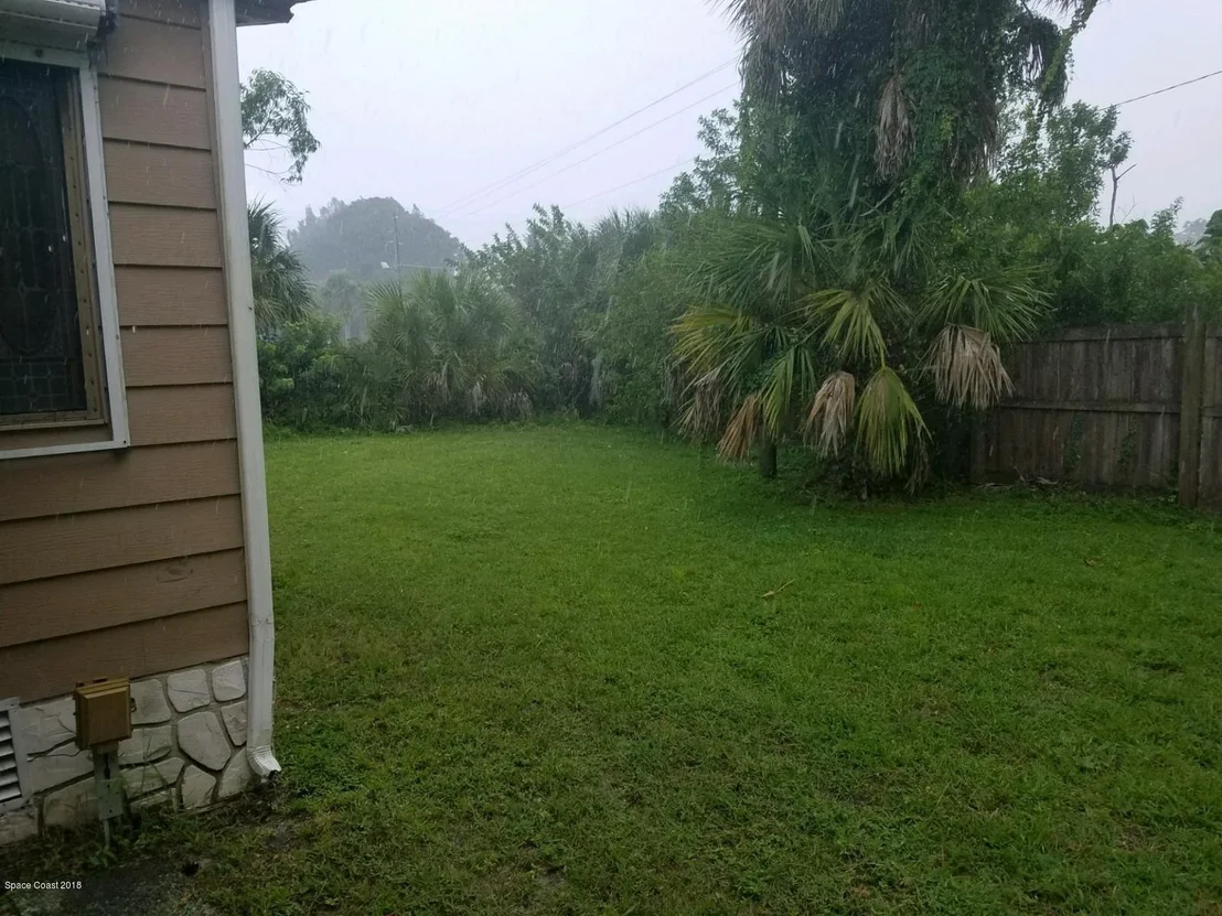 Photo of 4450 Twin Lakes Drive