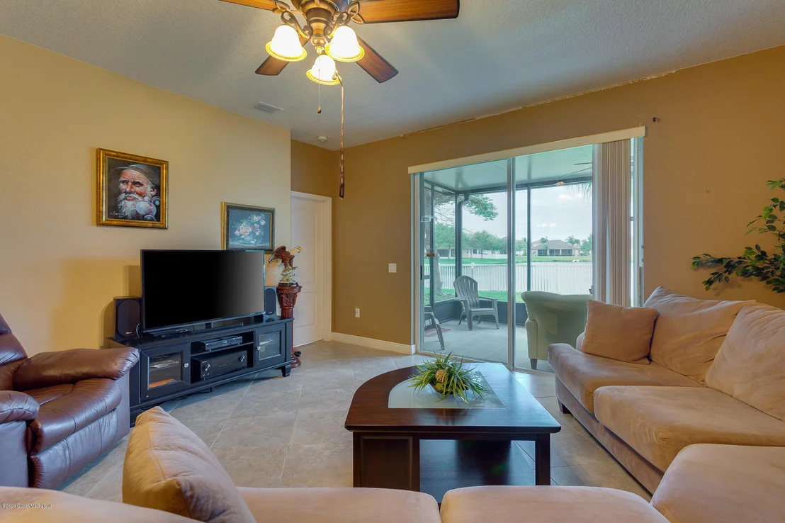 Photo of 1431 Bridgeport Circle