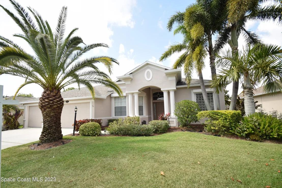 Photo of 2223 Woodfield Circle
