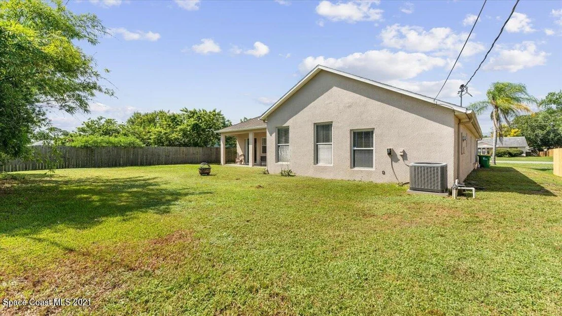 Photo of 6065 Grissom Parkway