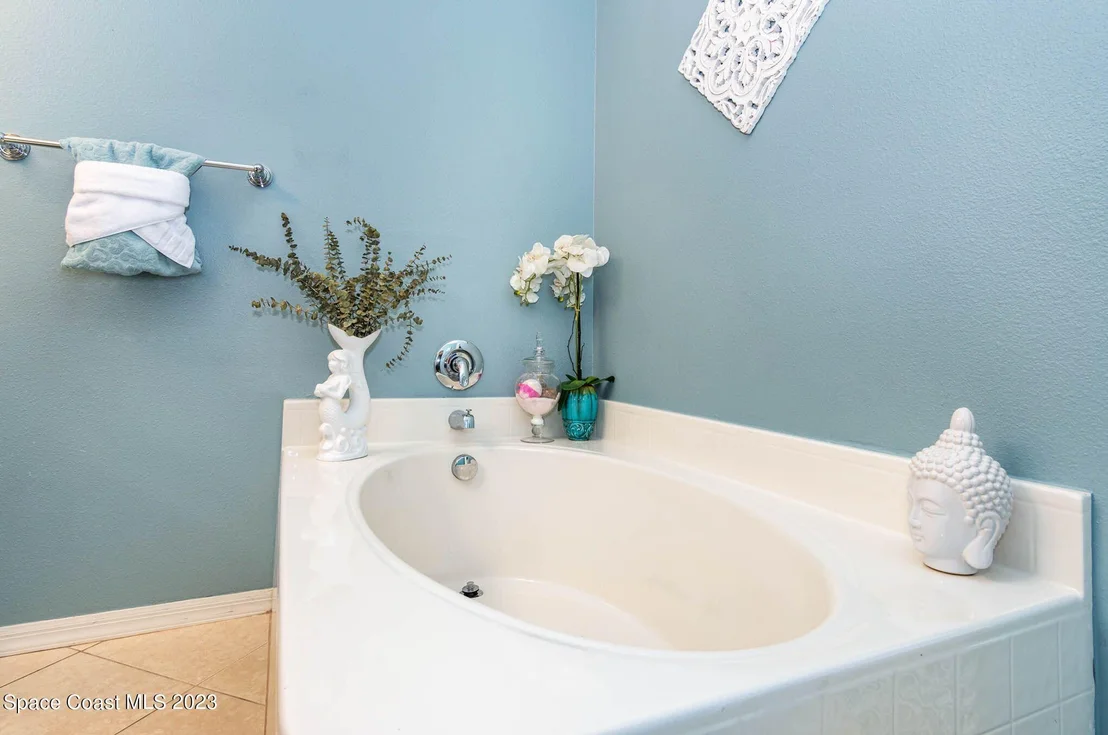 Photo of 3976 Four Lakes Drive