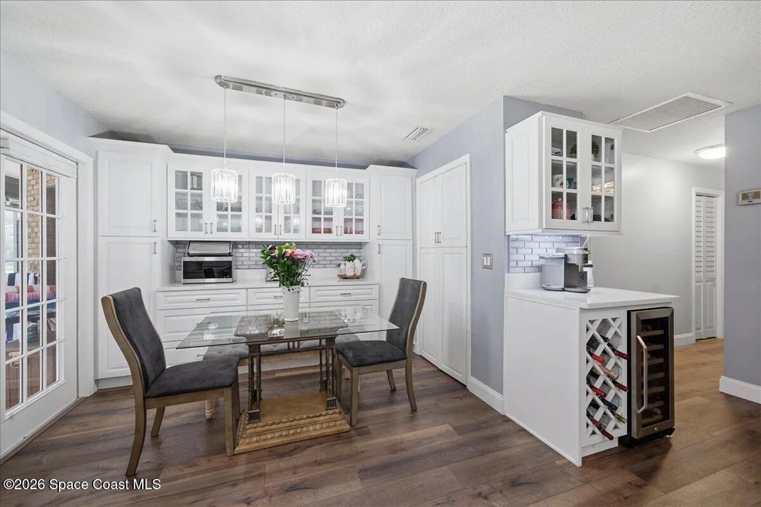Photo of 560 Sawgrass Circle