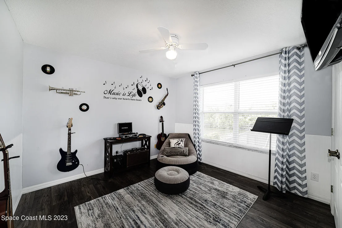 Photo of 735 Autumn Glen Drive