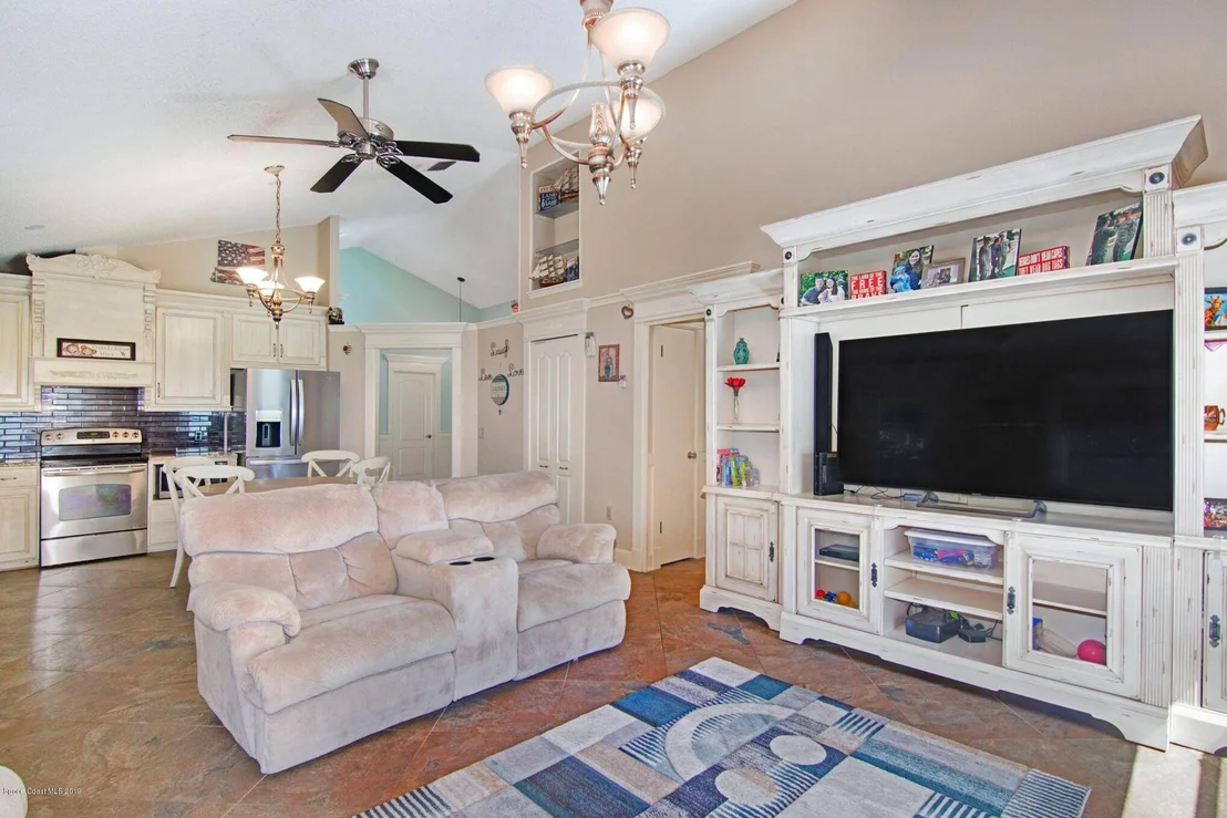 Photo of 855 Yorktowne Drive