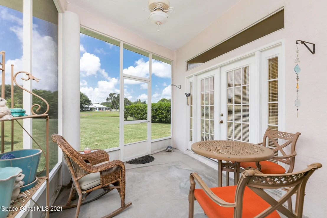Photo of 849 Villa Drive