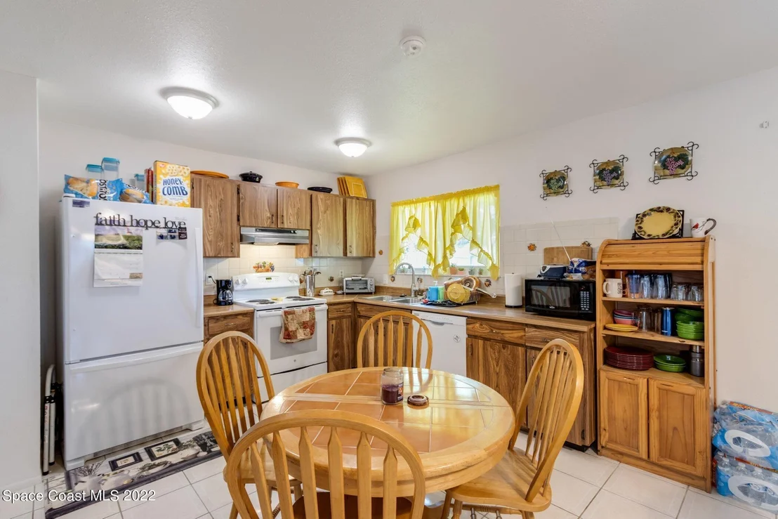Photo of 1124 Hooper Avenue NE