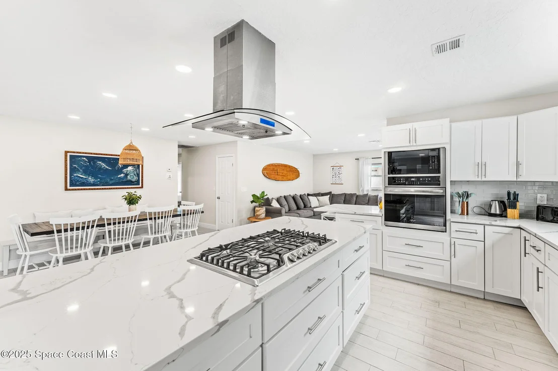 Photo of 368 Carmine Drive