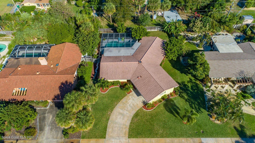 Photo of 250 Sand Pine Road