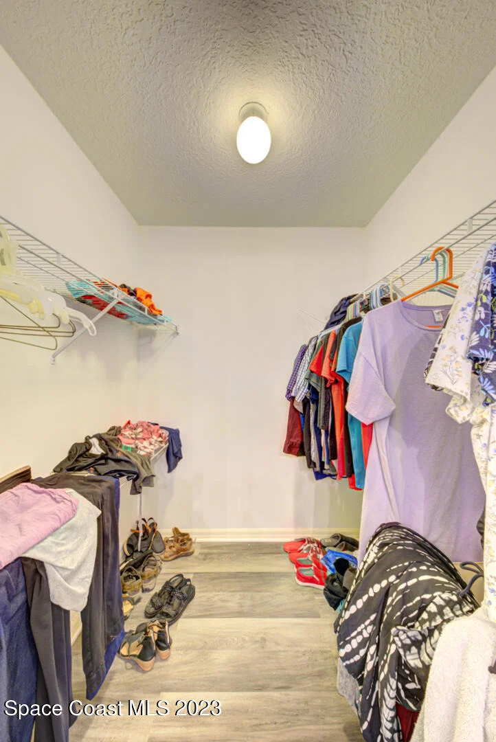 Photo of 2921 Saint James Lane