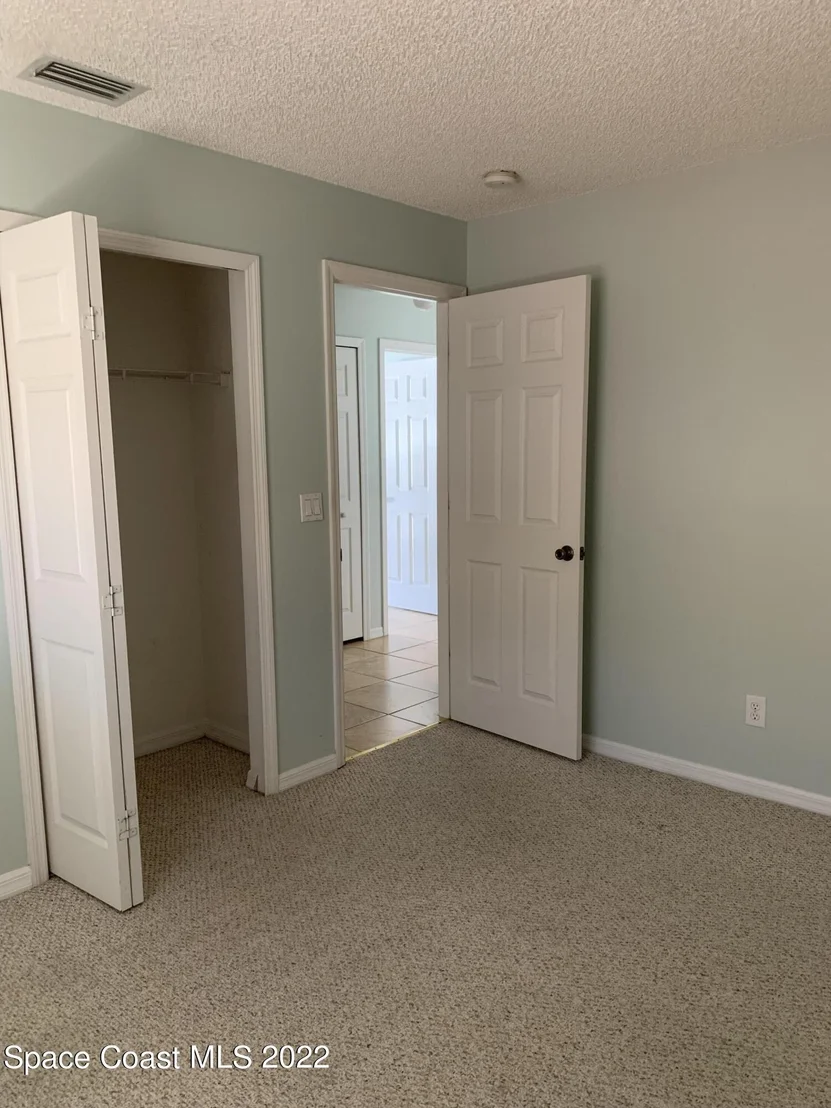 Photo of 982 Shaw Circle
