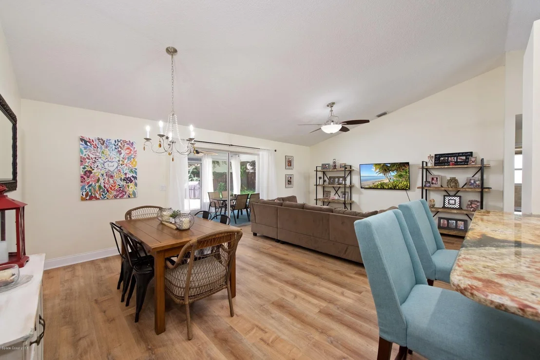 Photo of 3372 Lake View Circle