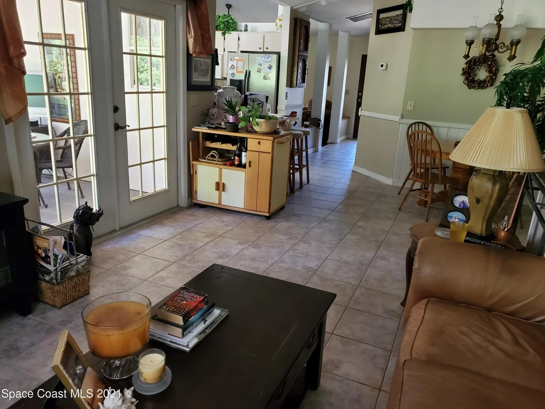 Photo of 1476 California Drive