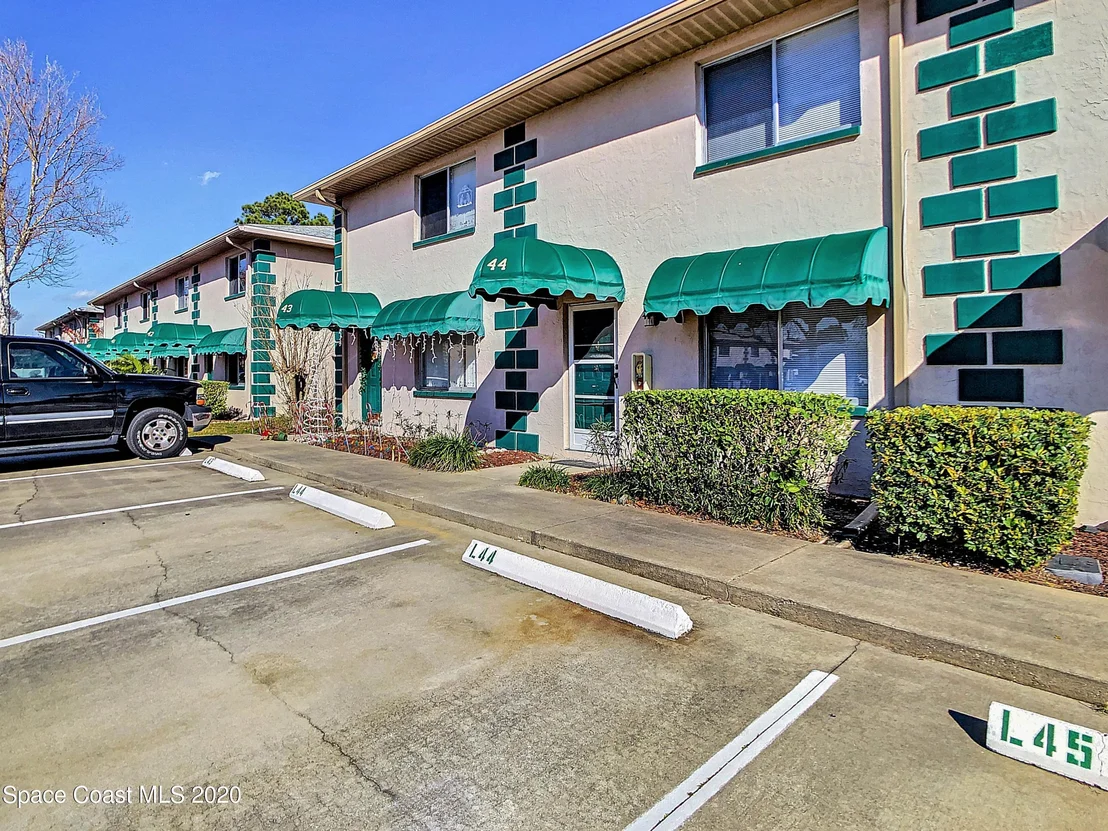 Photo of Unit 44 at 1882 Murrell Road