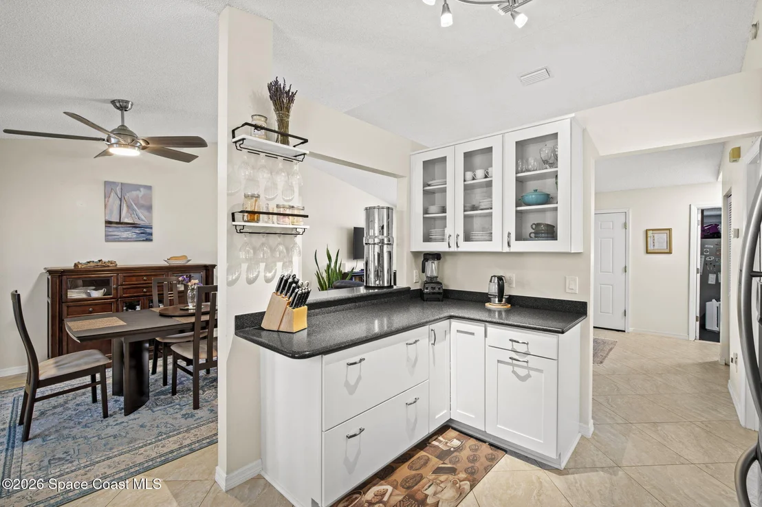 Photo of 7455 Darien Road