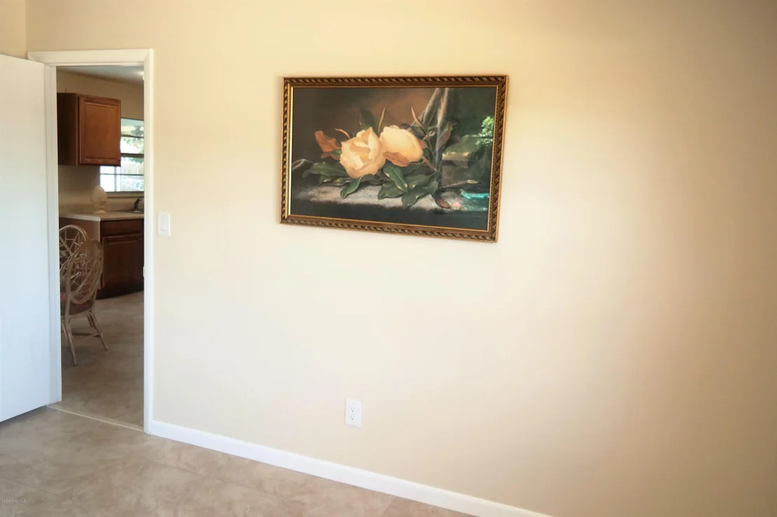 Photo of 545 Chantilly Drive