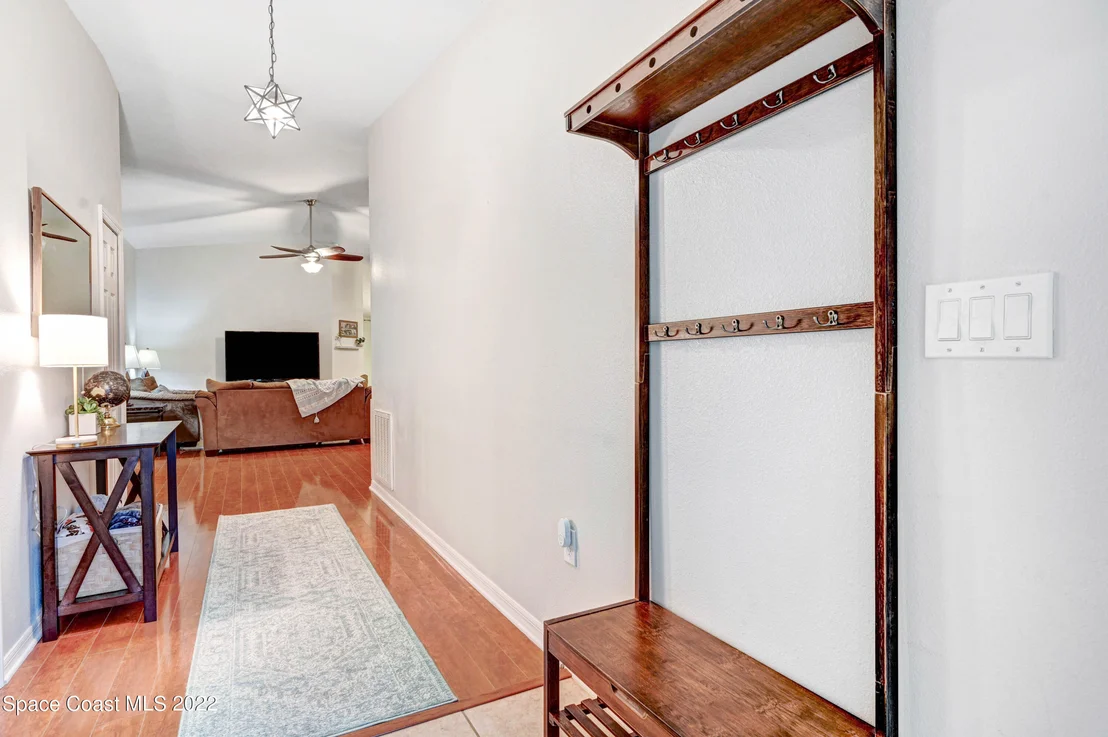 Photo of 1259 Corbett Lane