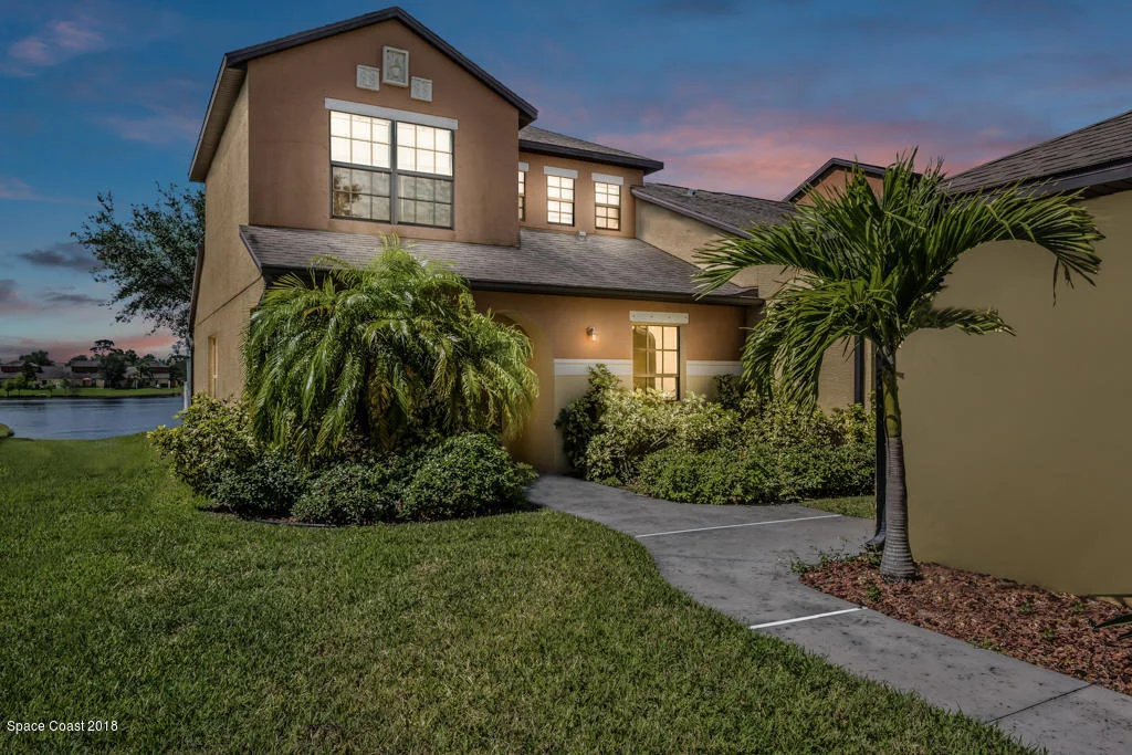 Photo of Unit 106 at 1265 Luminary Circle