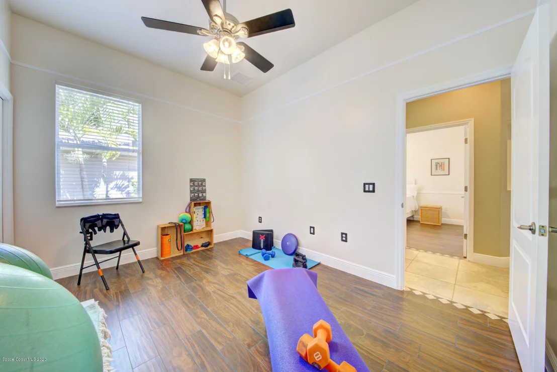 Photo of 2084 Botanica Circle