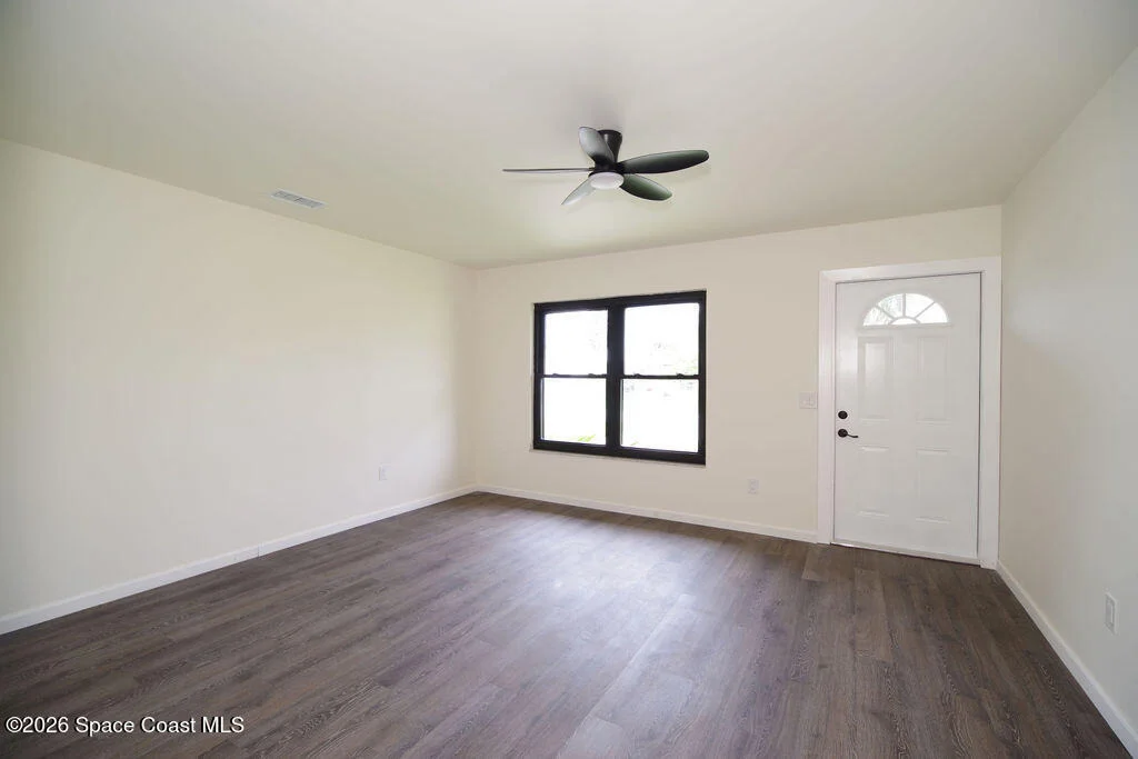Photo of 653 Atlas Avenue NE