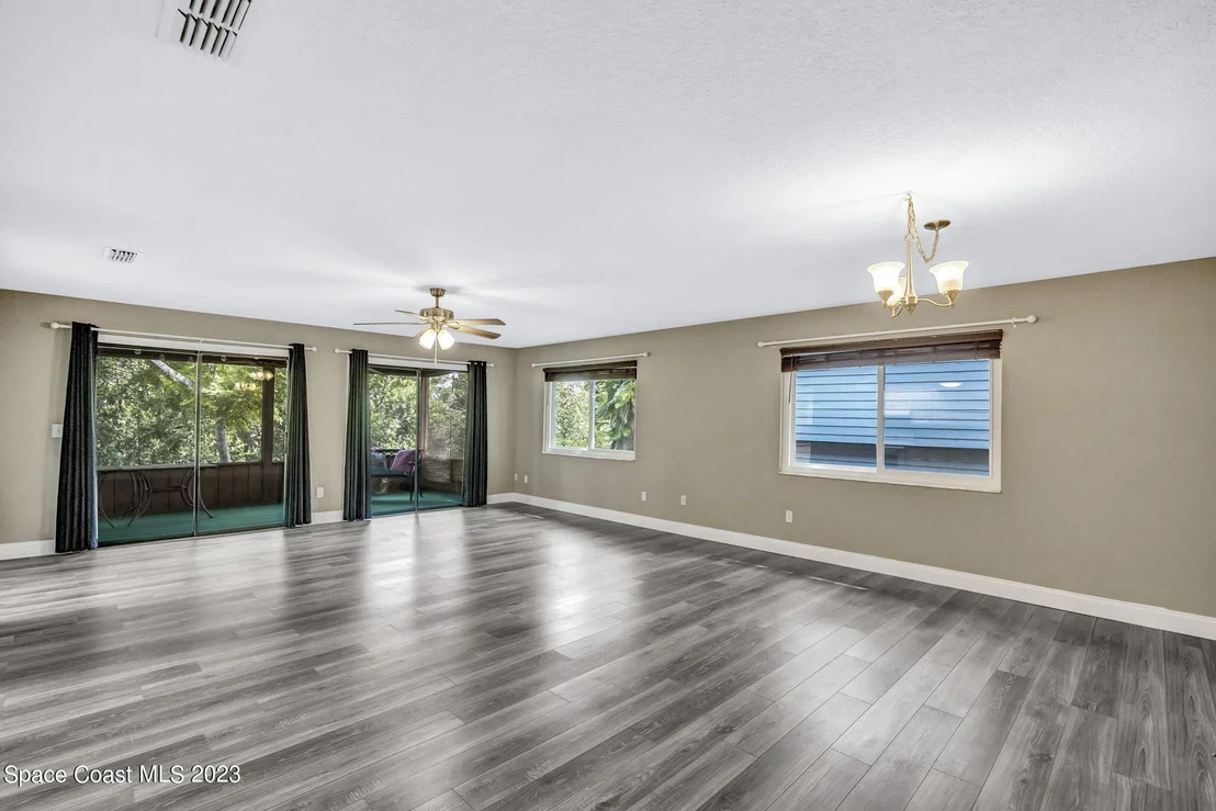 Photo of 414 Westchester Drive