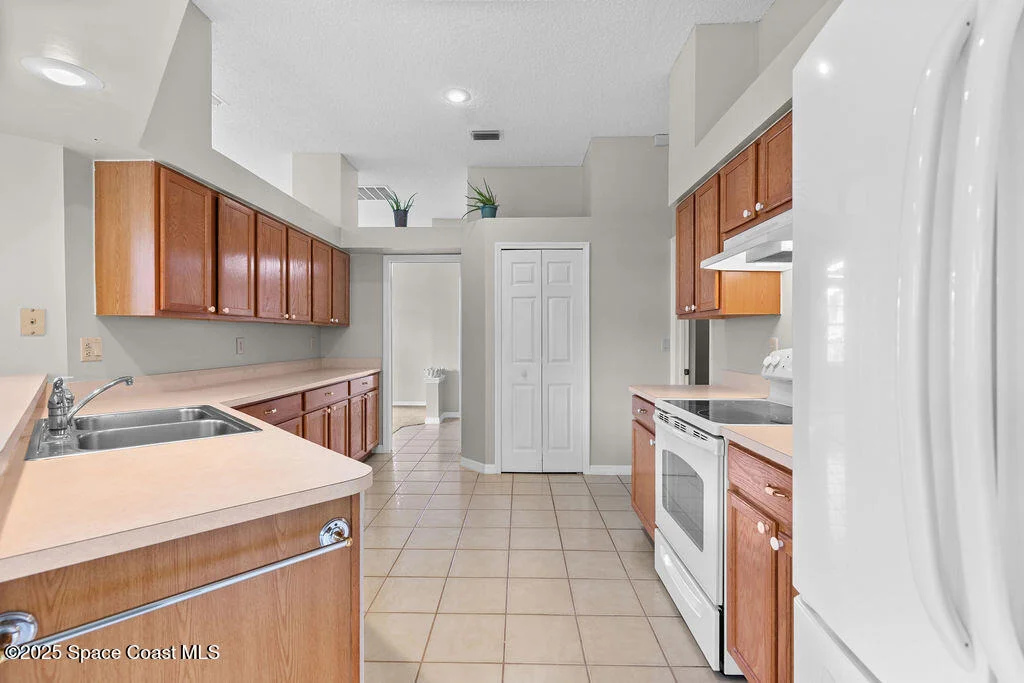 Photo of 8017 Bracken Lane