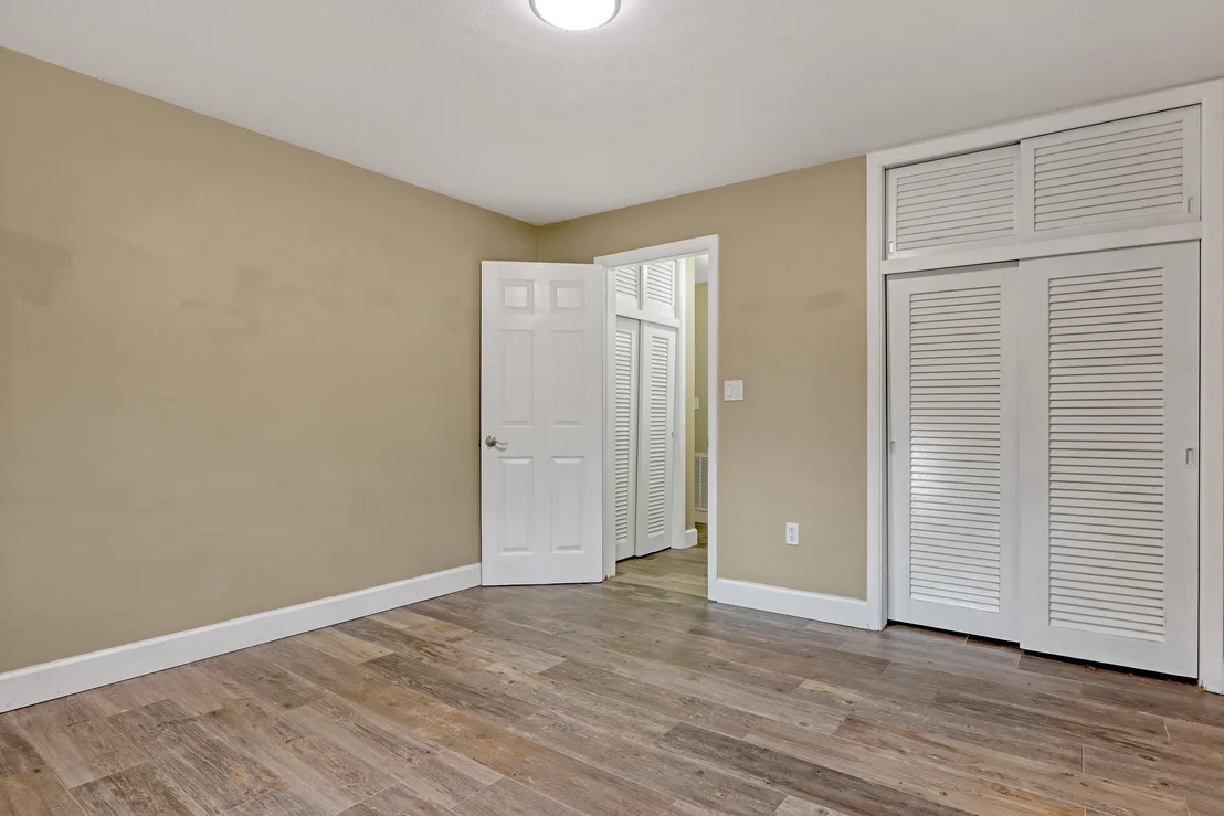 Photo of 355 Brewster Road