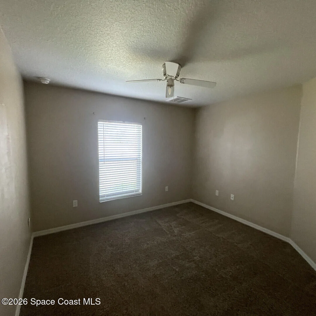 Photo of 2028 Gloria Circle NE