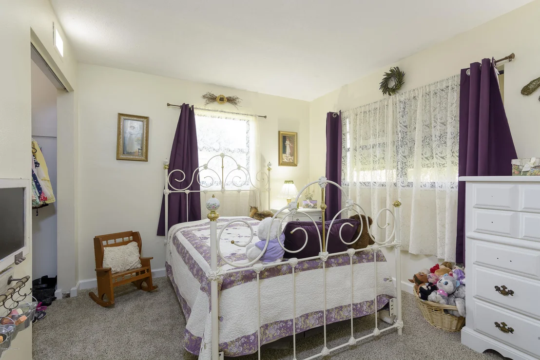 Photo of 570 Teak Drive