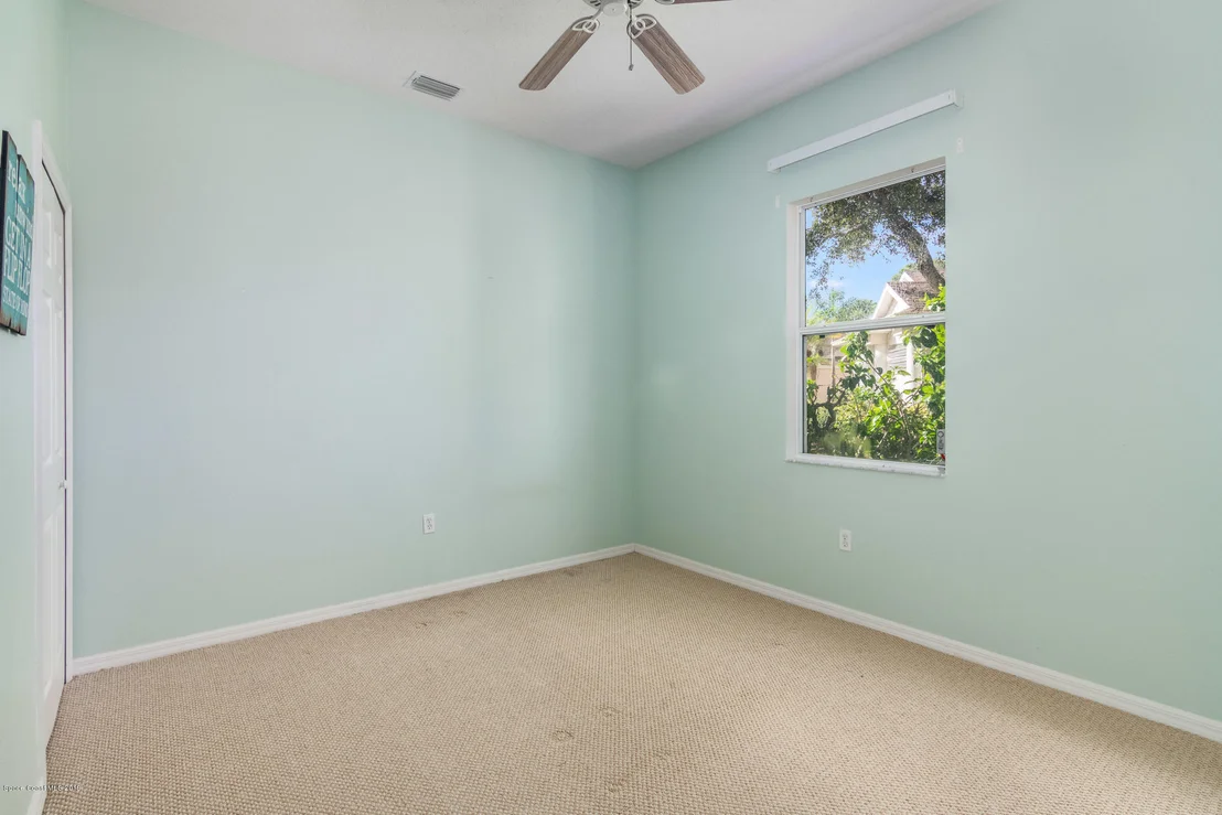 Photo of 1890 Windbrook Drive SE