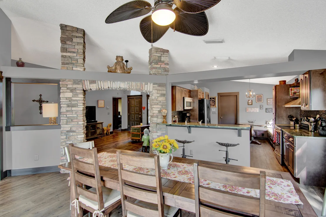 Photo of 8027 Bracken Lane
