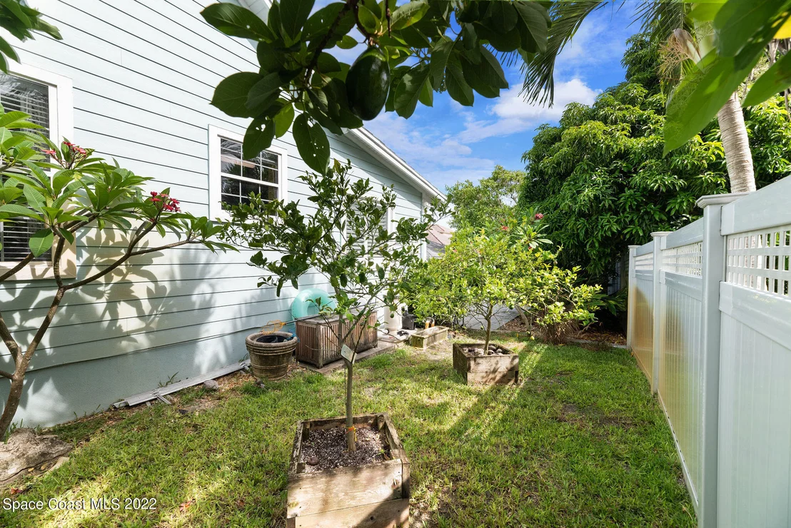Photo of 416 Riverview Lane
