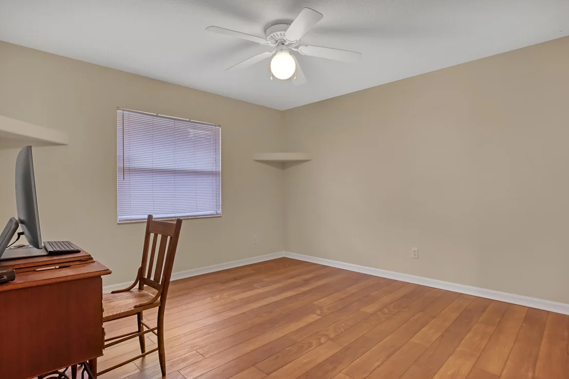 Photo of 1840 Barton Boulevard