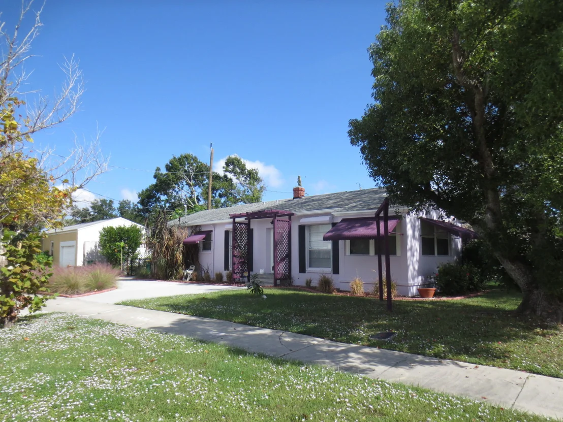 Photo of 1811 Hickory Street