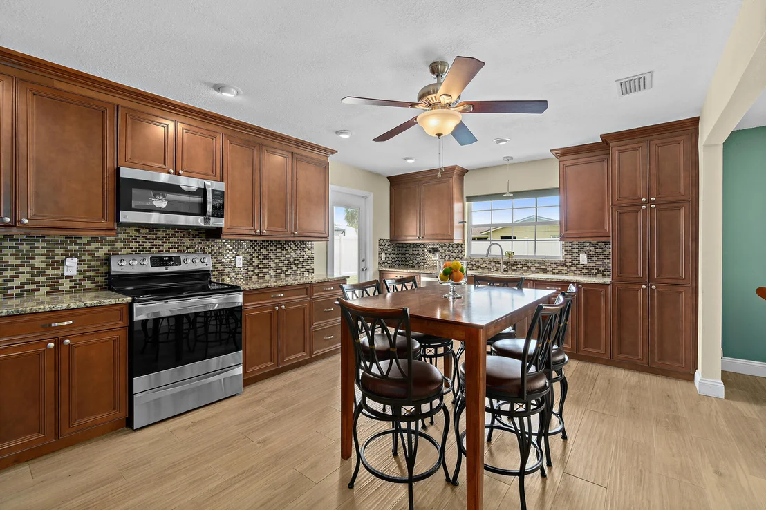 Photo of 969 Bayberry Lane