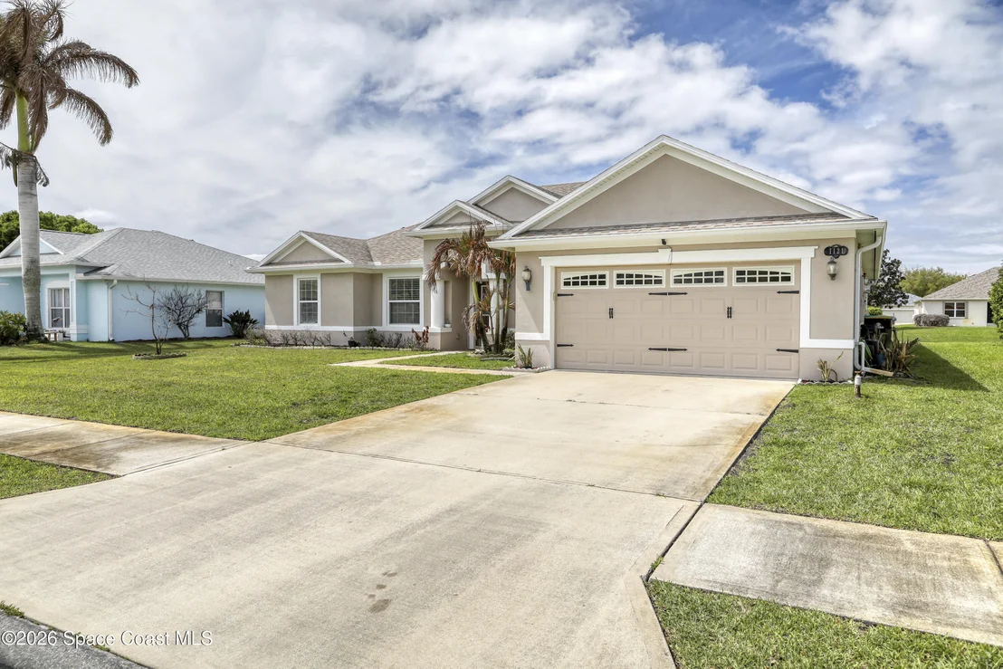 Photo of 1121 Morgan Circle NE