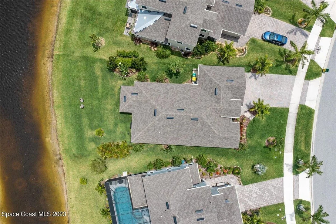 Photo of 7663 Poulicny Lane
