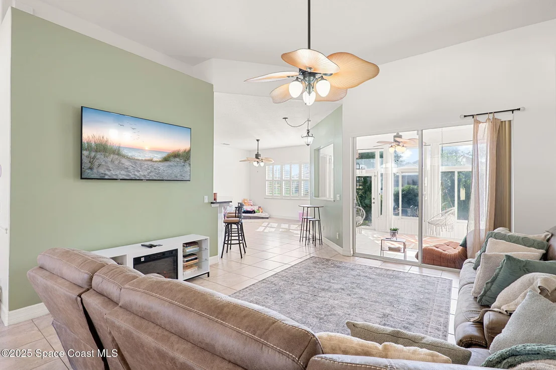 Photo of 379 Pentland Drive