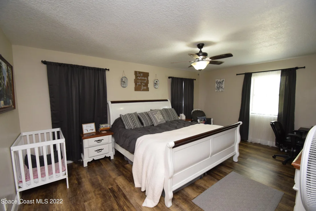 Photo of 1775 Grant Road