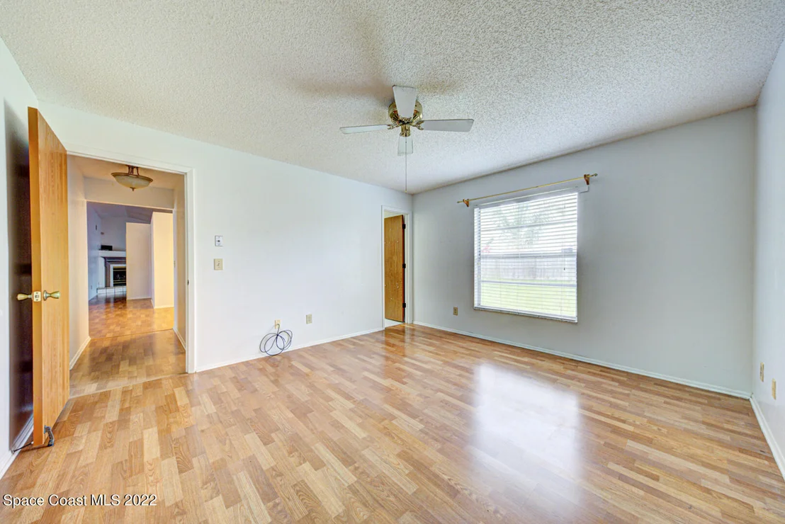 Photo of 2472 Nobility Avenue