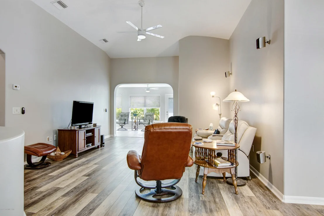 Photo of 7257 Broderick Drive