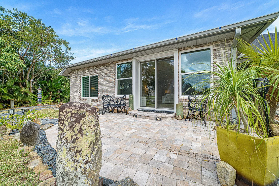 Photo of 4434 Long Lake Road