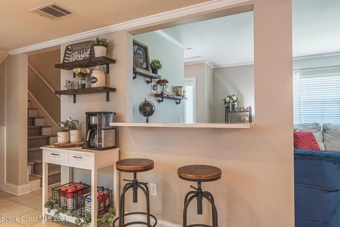 Photo of 818 Hanover Court