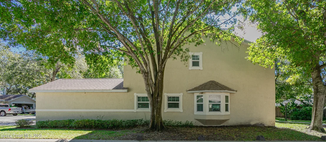 Photo of Unit 7 at 1475 Beechfern Drive