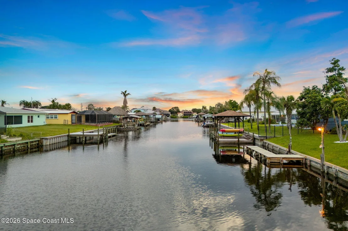 Photo of 462 Sandpiper Drive