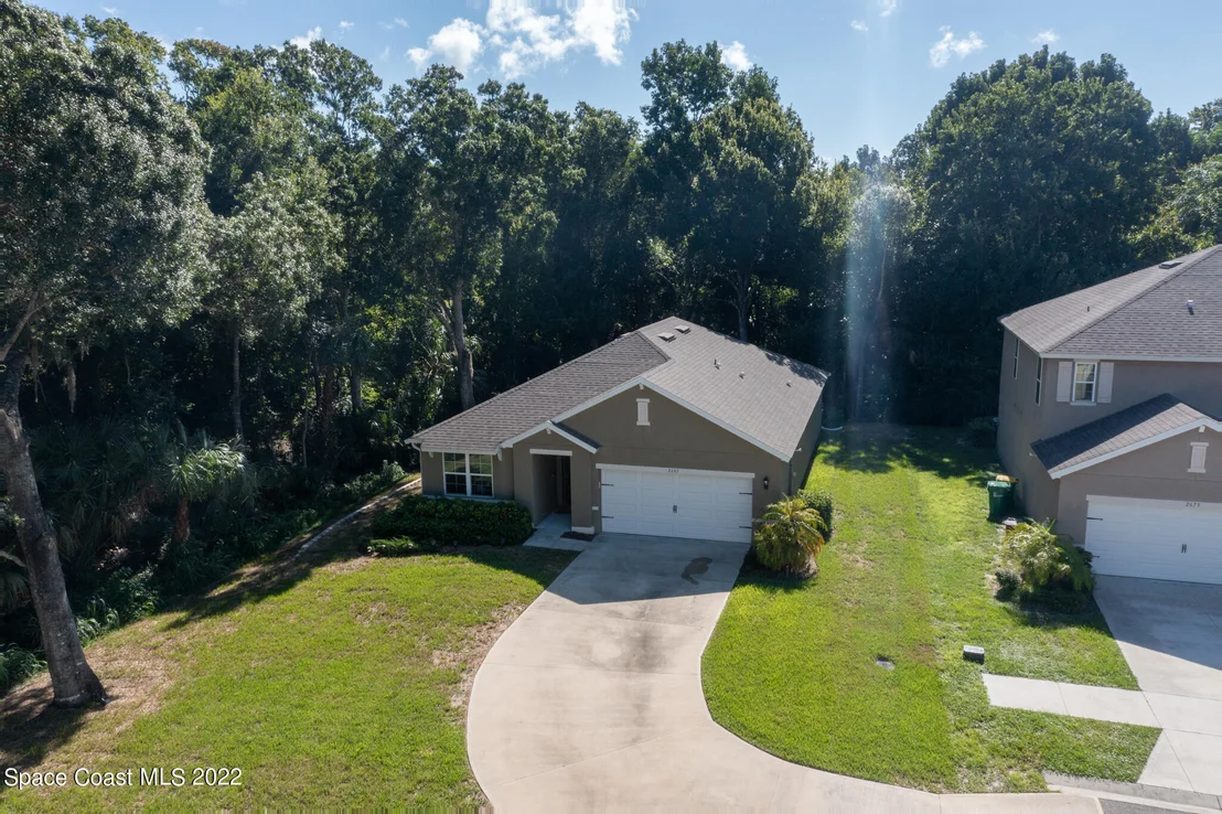 Photo of 2685 Falcon Lane