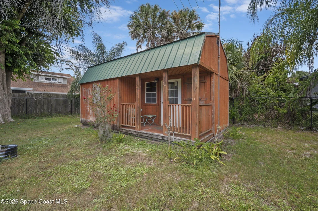 Photo of 2414 Greenway Drive