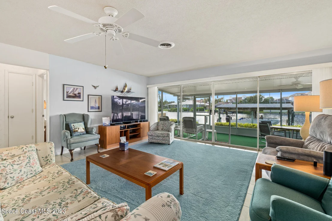 Photo of 209 River Road