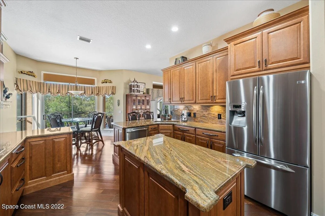 Photo of 937 Palm Brook Drive