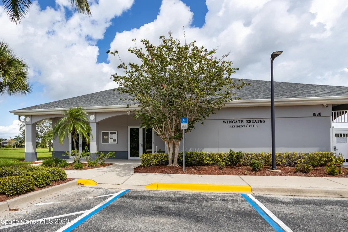 Photo of 1647 Auburn Lakes Drive