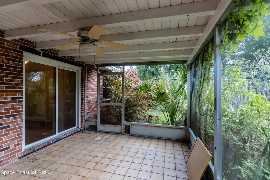 Photo of 838 Knecht Road NE